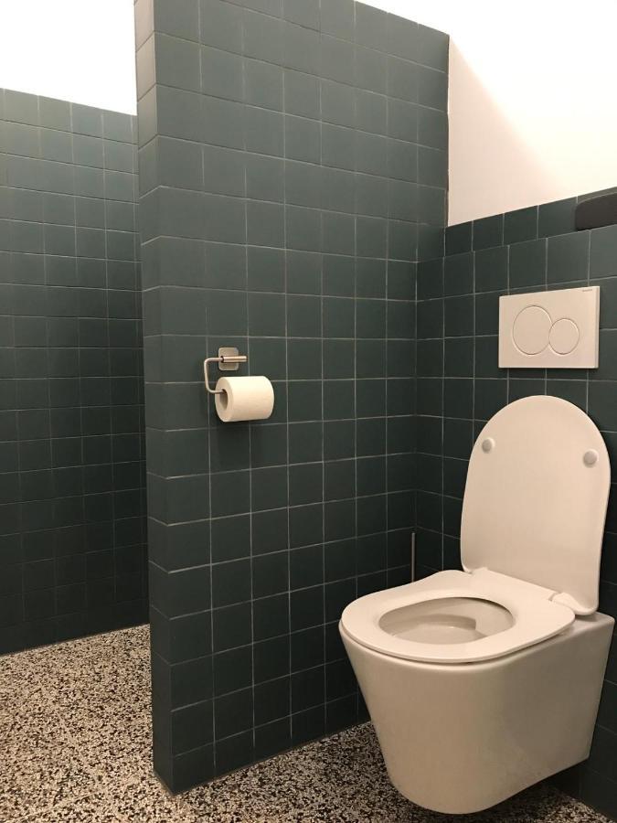 Huis Nummer 1 Eindhoven Dış mekan fotoğraf